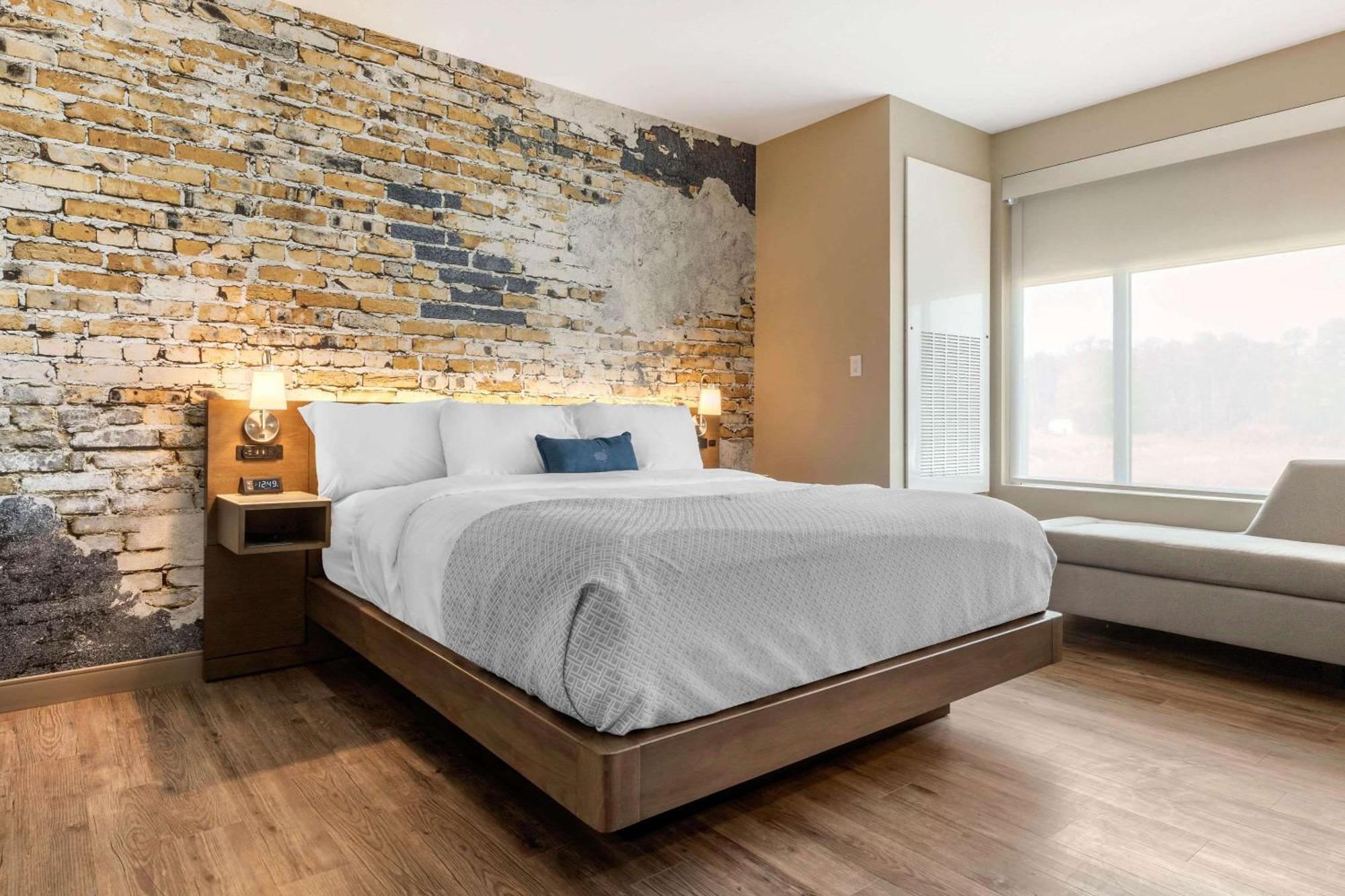 Hotel Cambria Mill