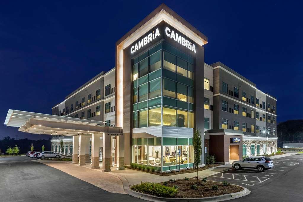 Cambria Mill Hotel 4*