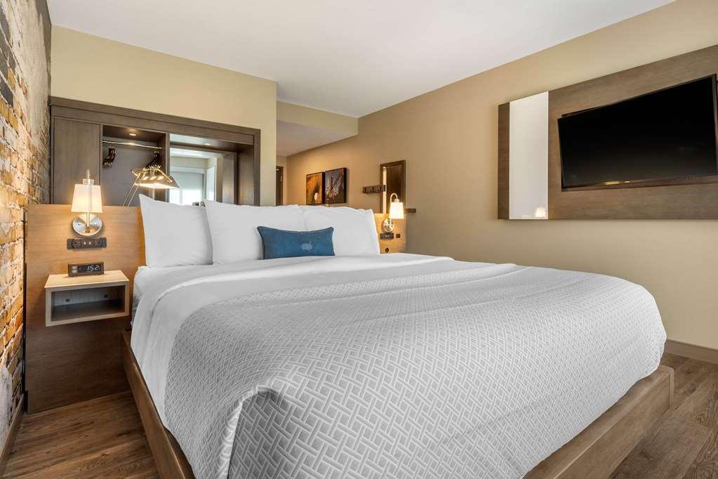 Cambria Mill 4*